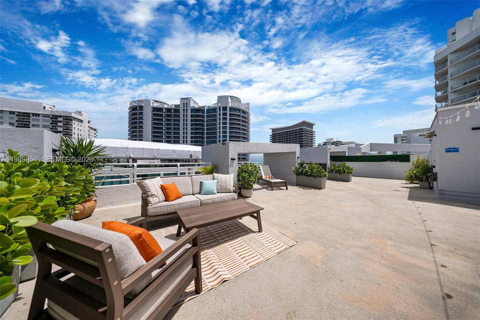 5970 Indian Creek Dr # 4 Unit: PH-4