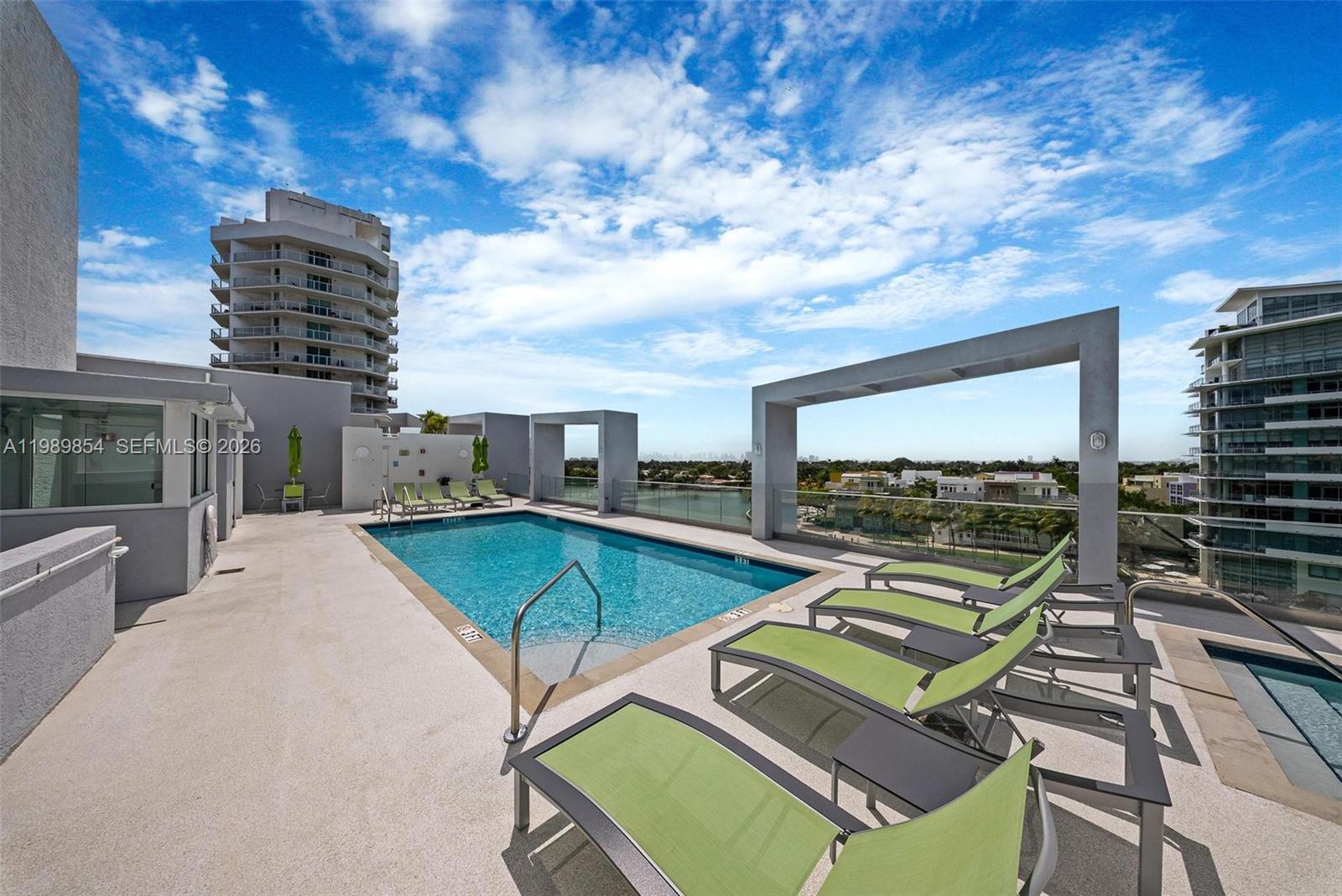 5970 Indian Creek Dr # 4 Unit: PH-4