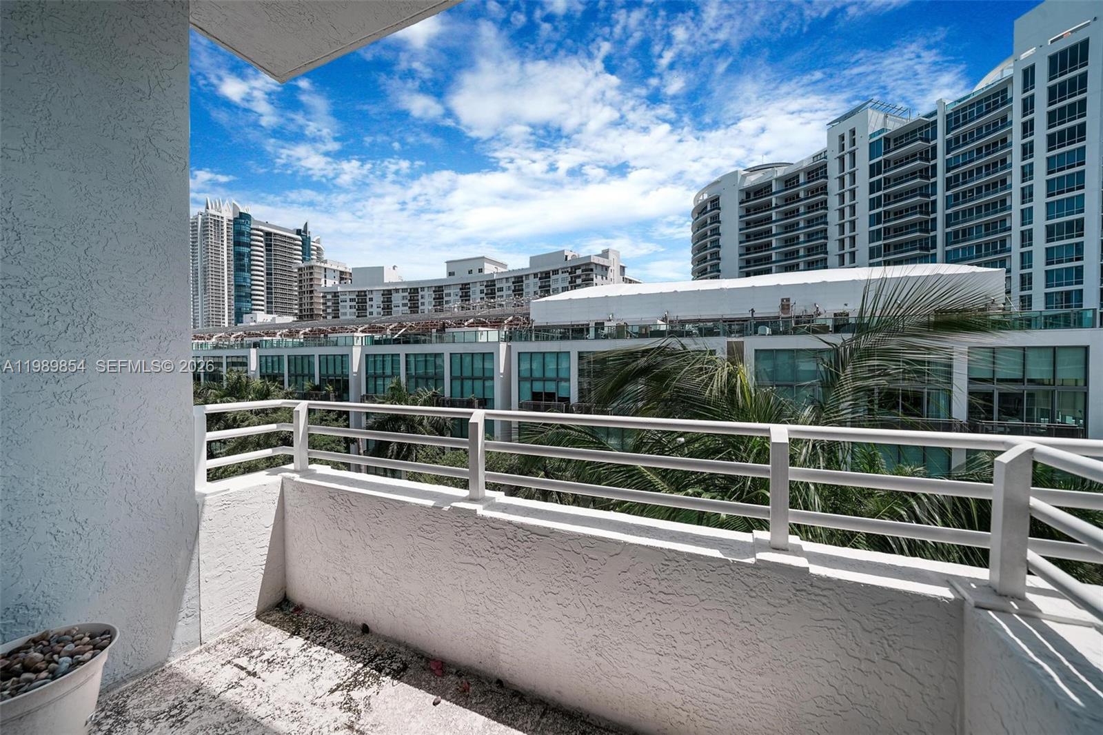 5970 Indian Creek Dr # 4 Unit: PH-4