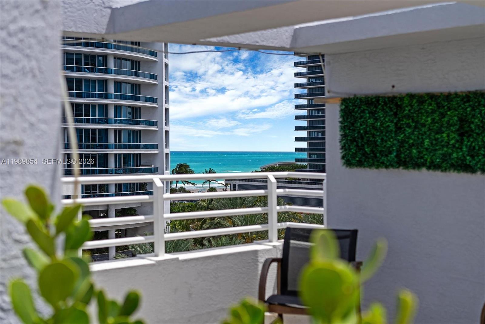 5970 Indian Creek Dr # 4 Unit: PH-4