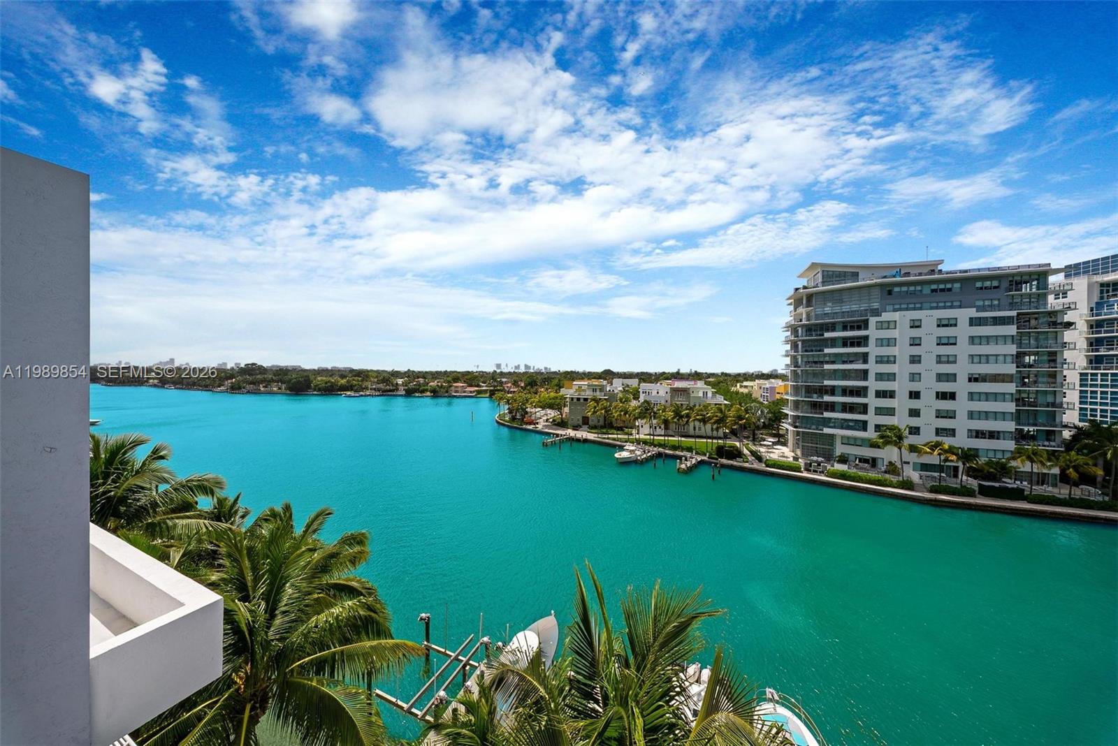 5970 Indian Creek Dr # 4 Unit: PH-4