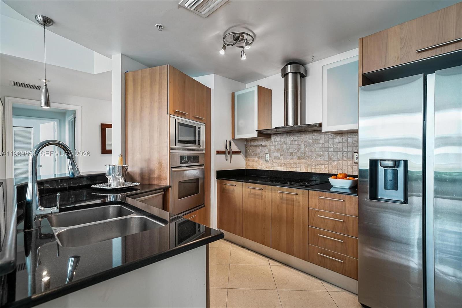 5970 Indian Creek Dr # 4 Unit: PH-4