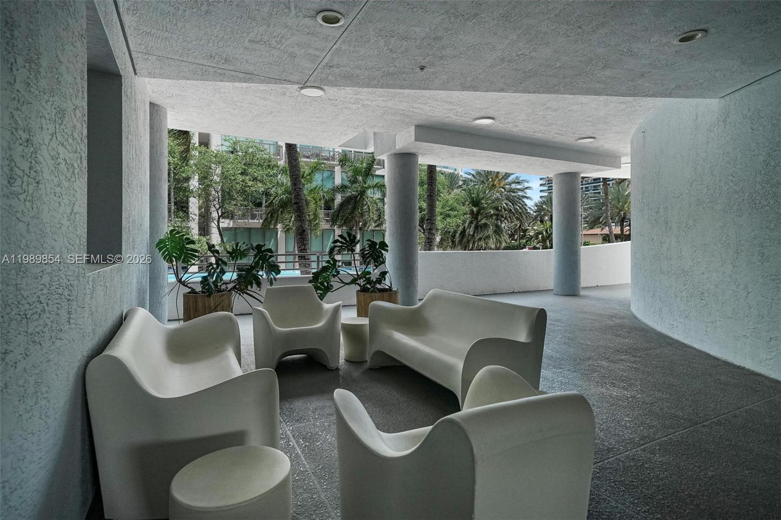 5970 Indian Creek Dr # 4 Unit: PH-4