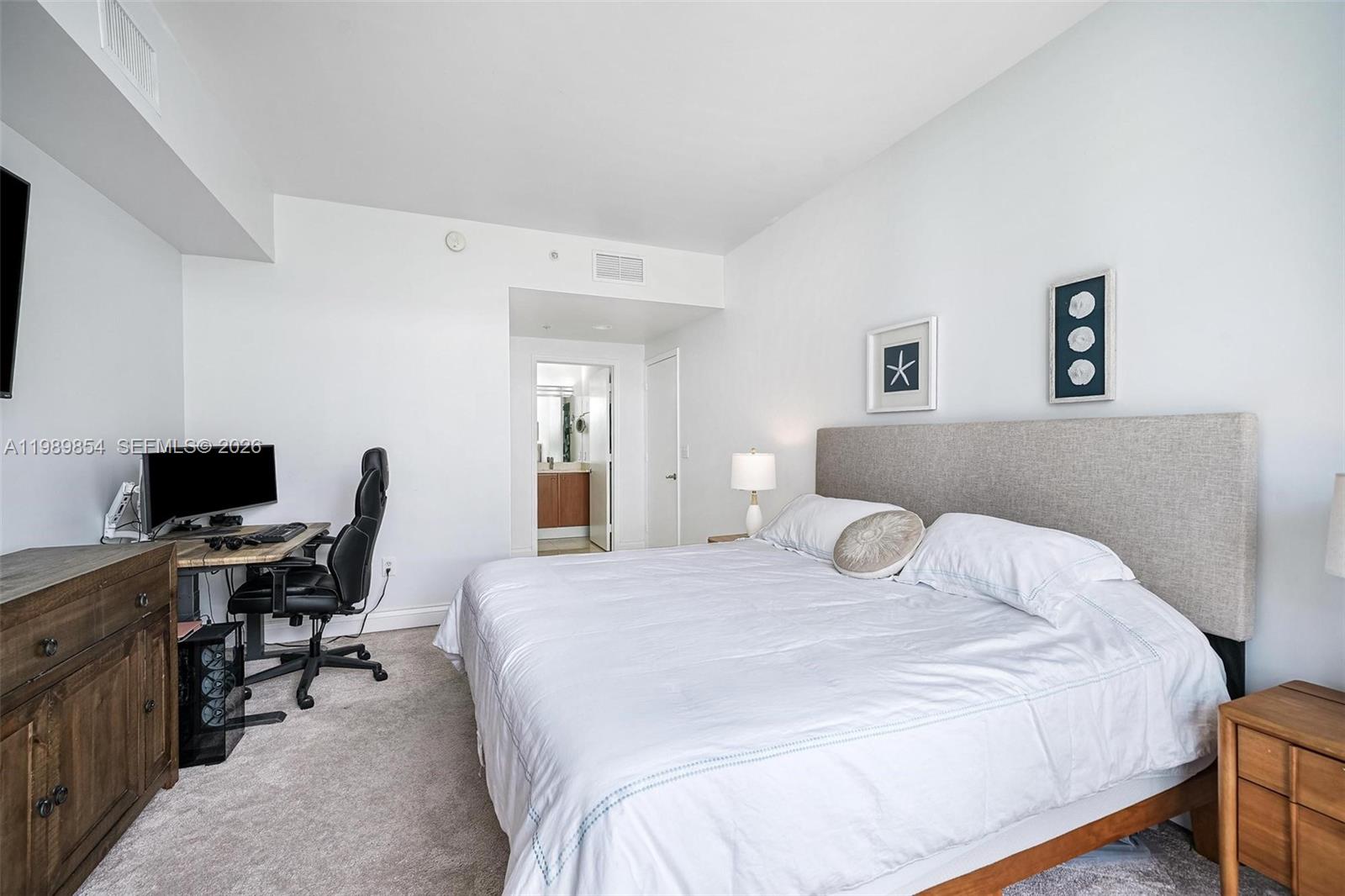 5970 Indian Creek Dr # 4 Unit: PH-4