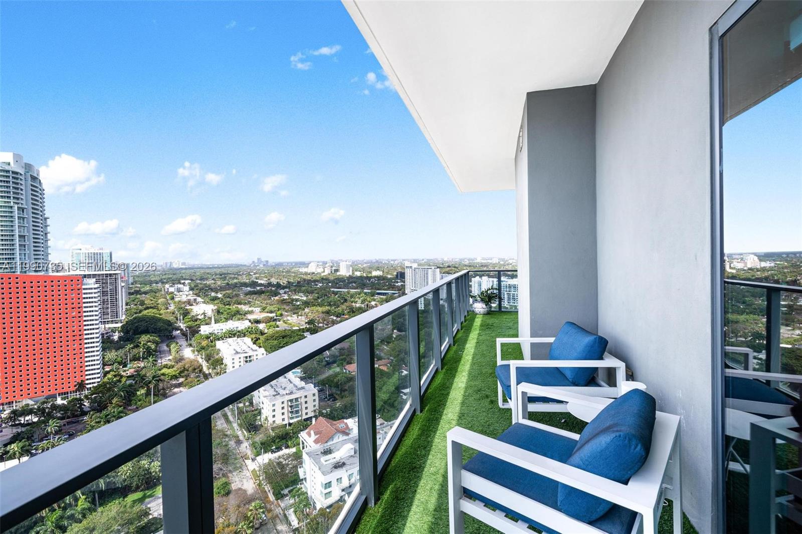 1451 Brickell Ave # 2704