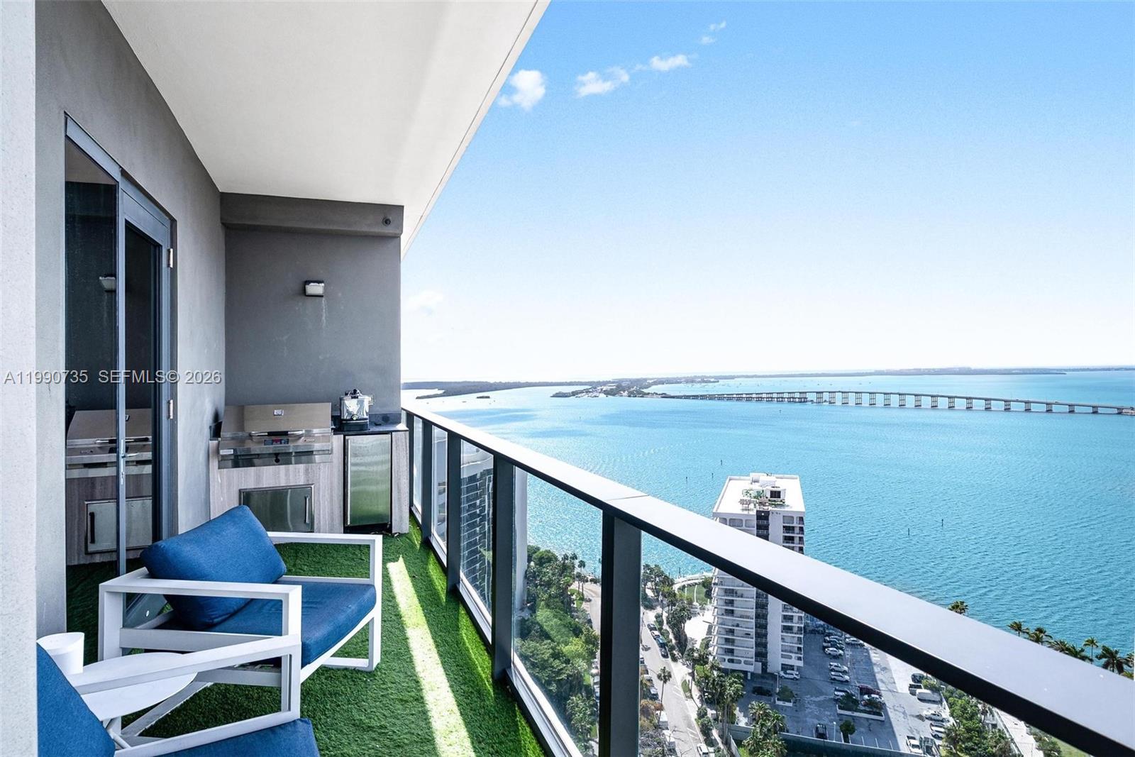 1451 Brickell Ave # 2704