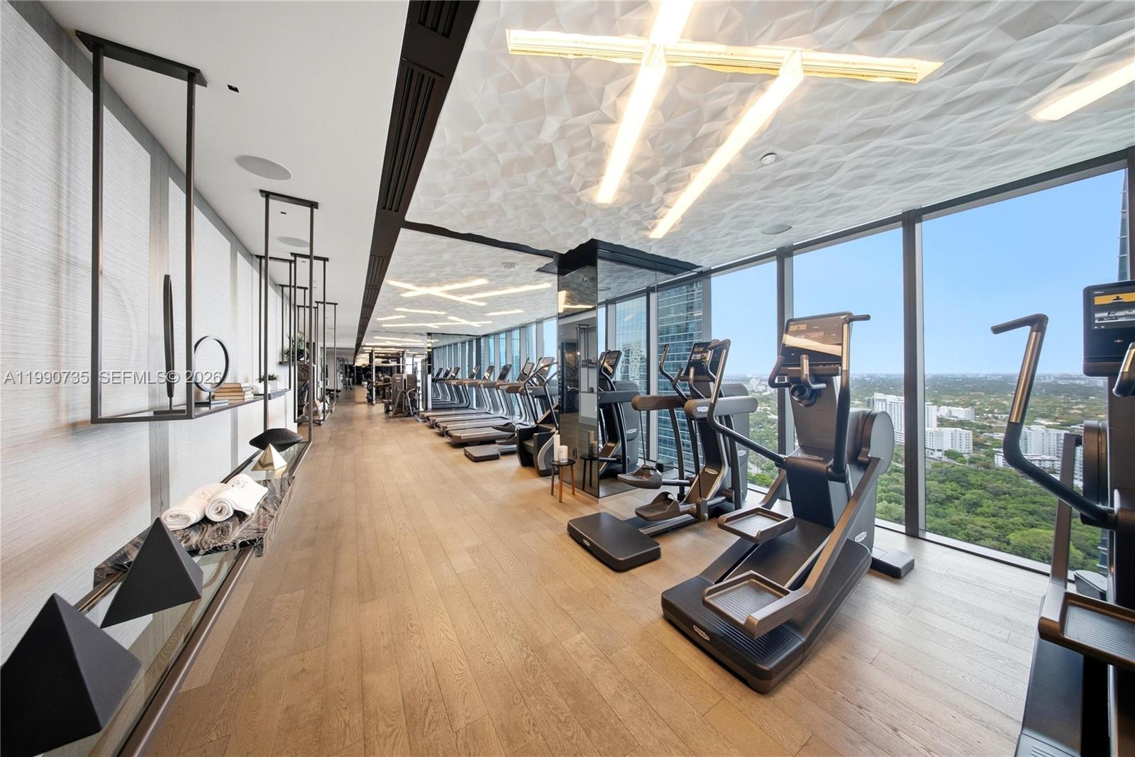 1451 Brickell Ave # 2704