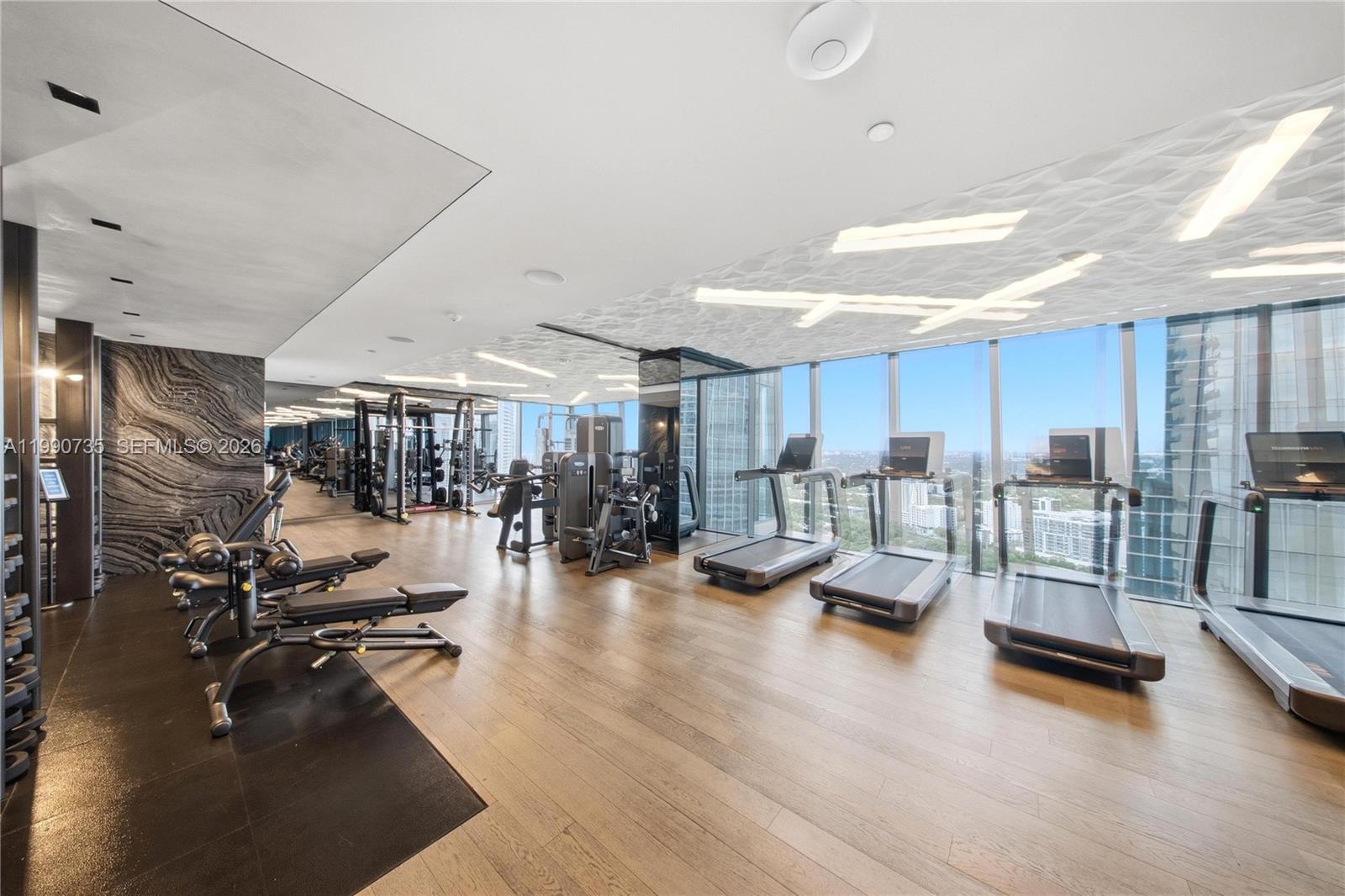 1451 Brickell Ave # 2704