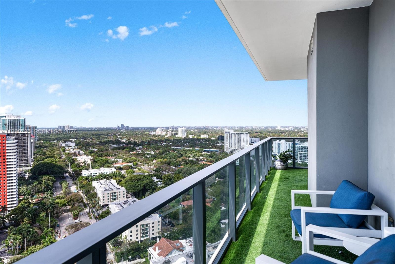 1451 Brickell Ave # 2704
