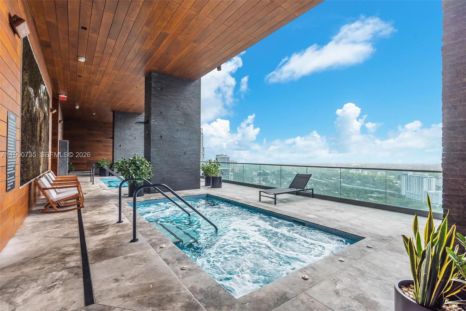 1451 Brickell Ave # 2704