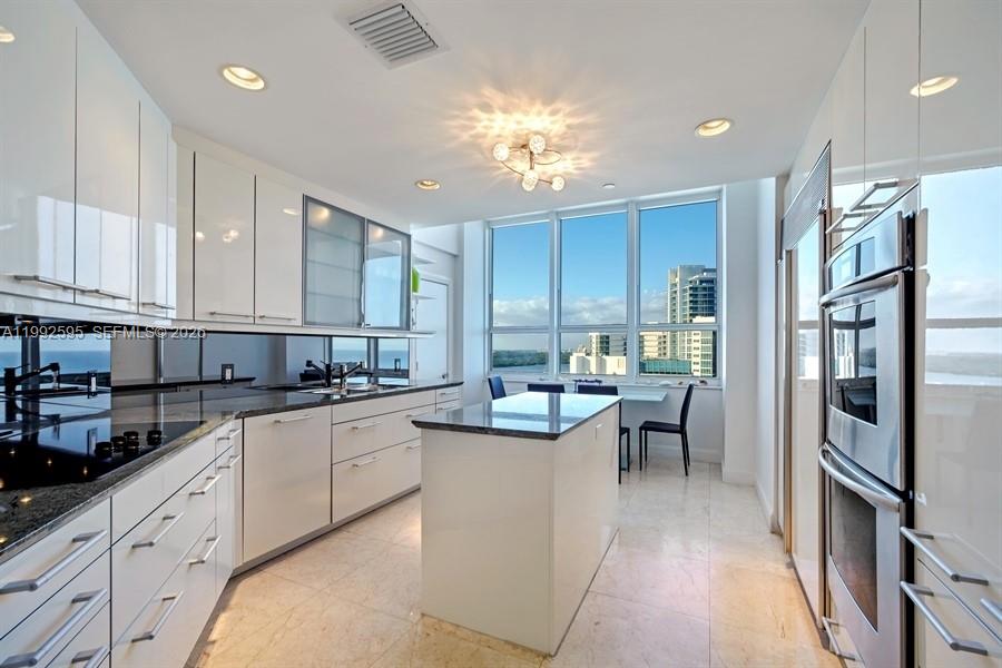 10225 Collins Ave # 1703
