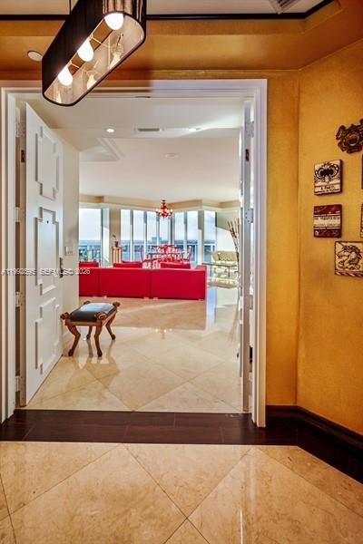 10225 Collins Ave # 1703