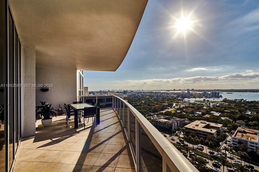 10225 Collins Ave # 1703