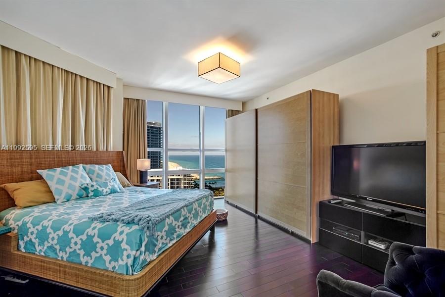 10225 Collins Ave # 1703