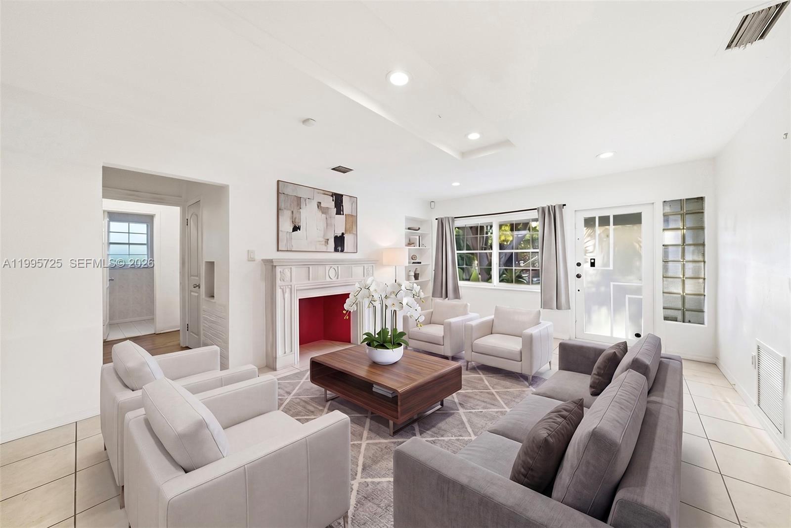 3755 Royal Palm Ave