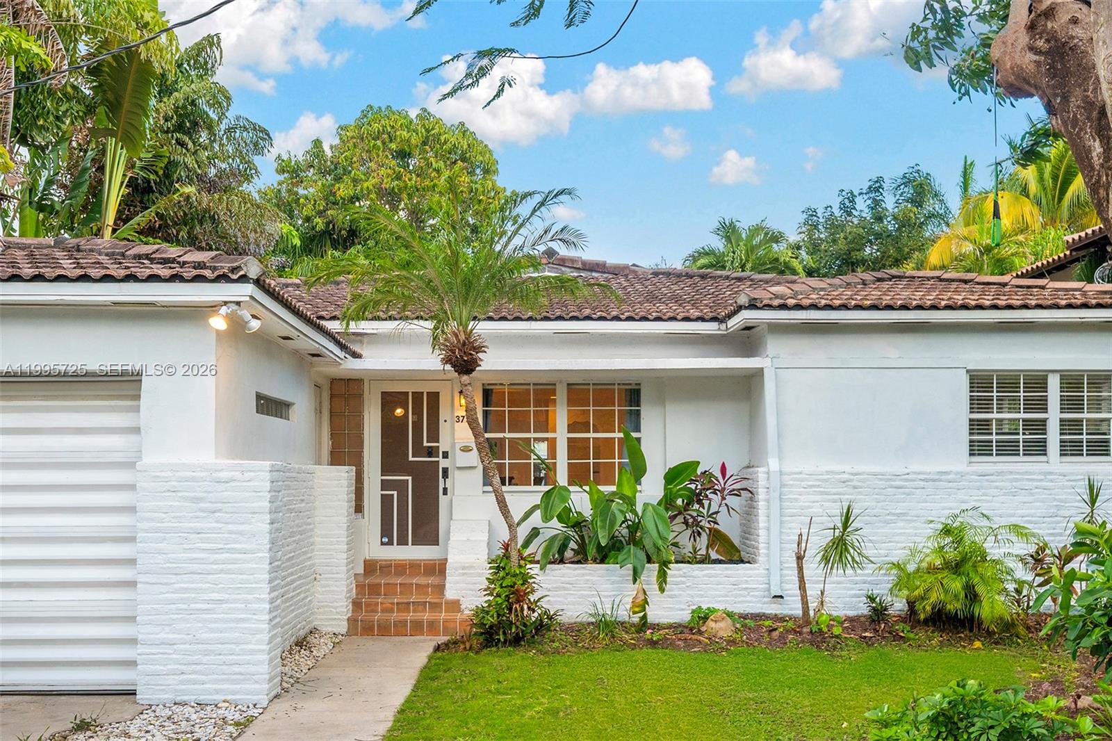3755 Royal Palm Ave