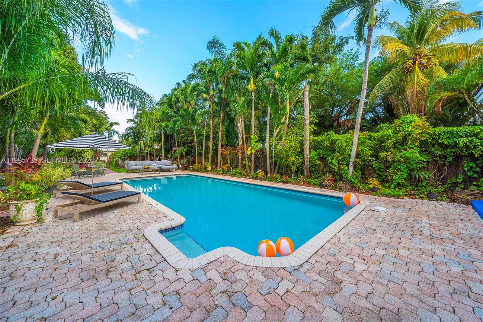 3755 Royal Palm Ave