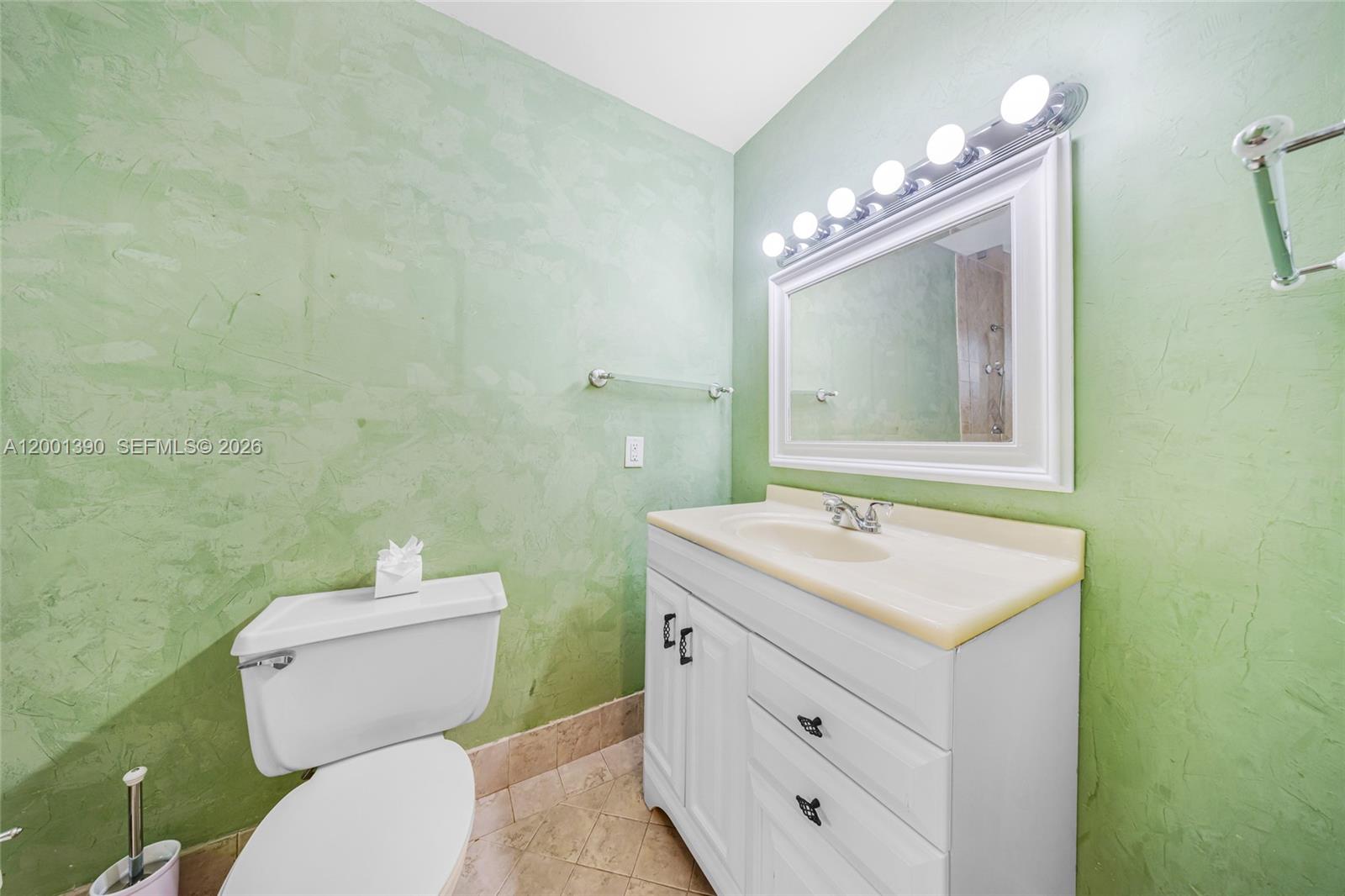 72 SW 113th Ave