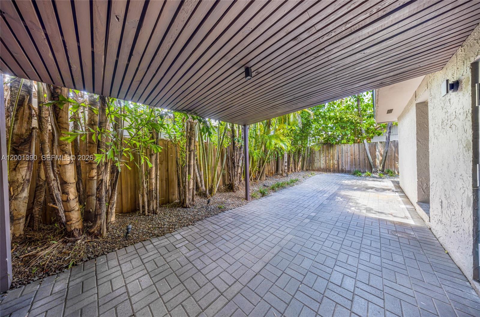 72 SW 113th Ave