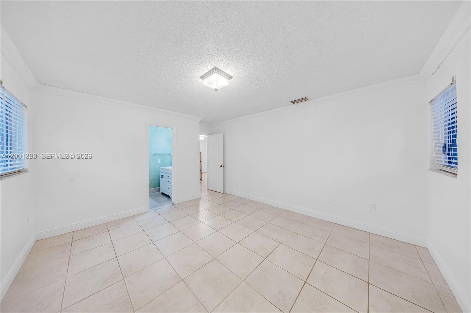 72 SW 113th Ave