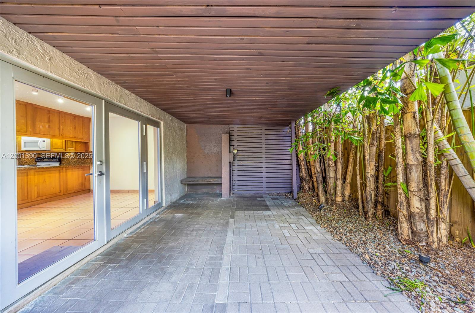 72 SW 113th Ave