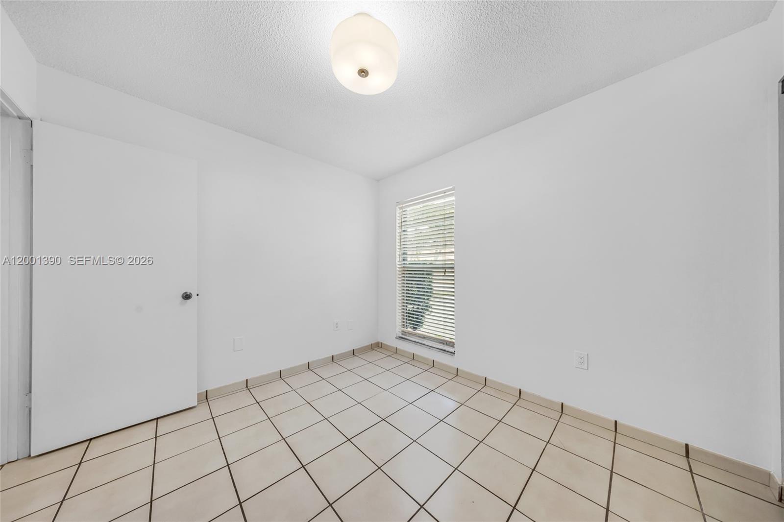 72 SW 113th Ave