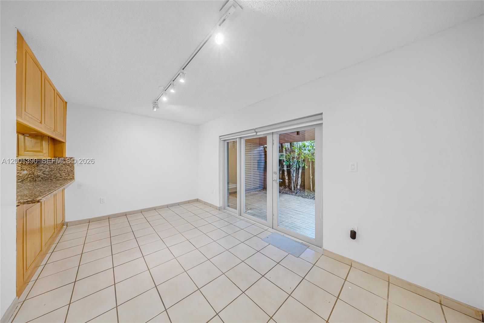 72 SW 113th Ave