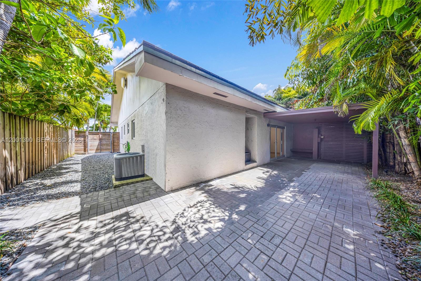 72 SW 113th Ave