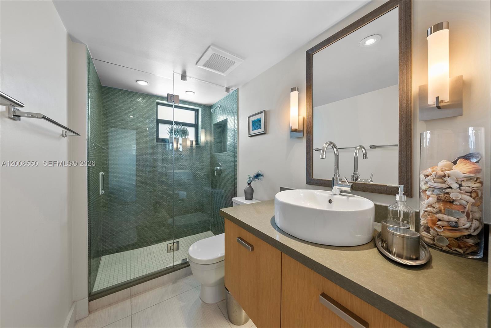1775 Washington Ave # 8F