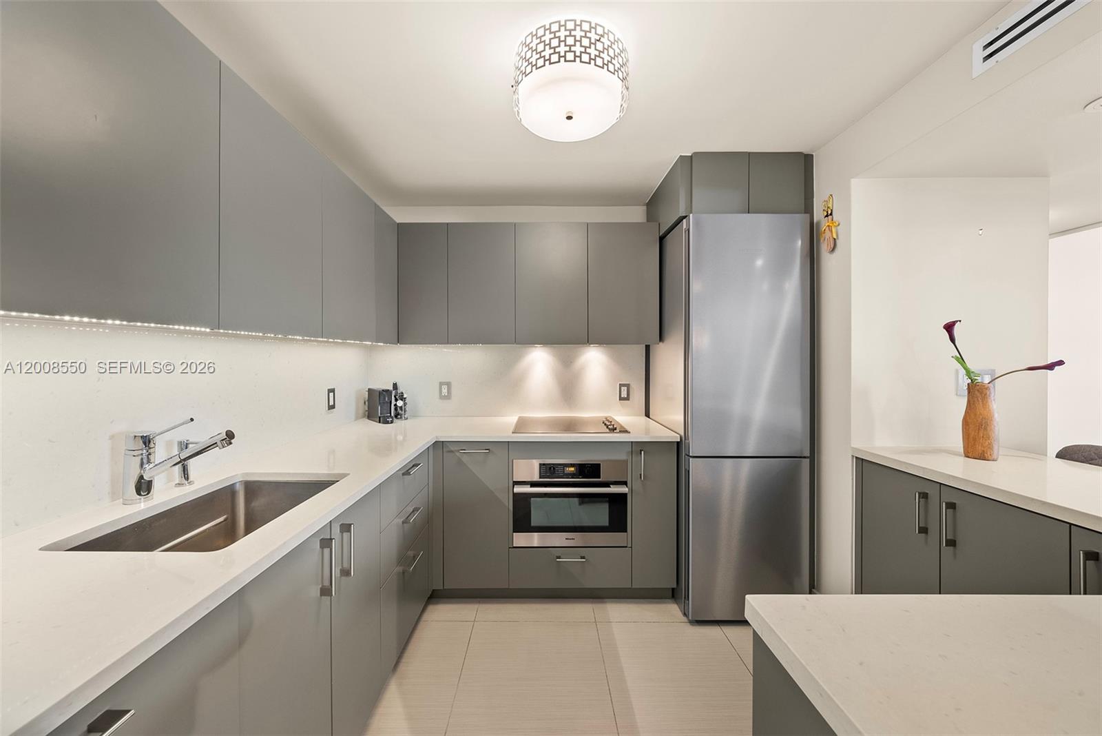 1775 Washington Ave # 8F