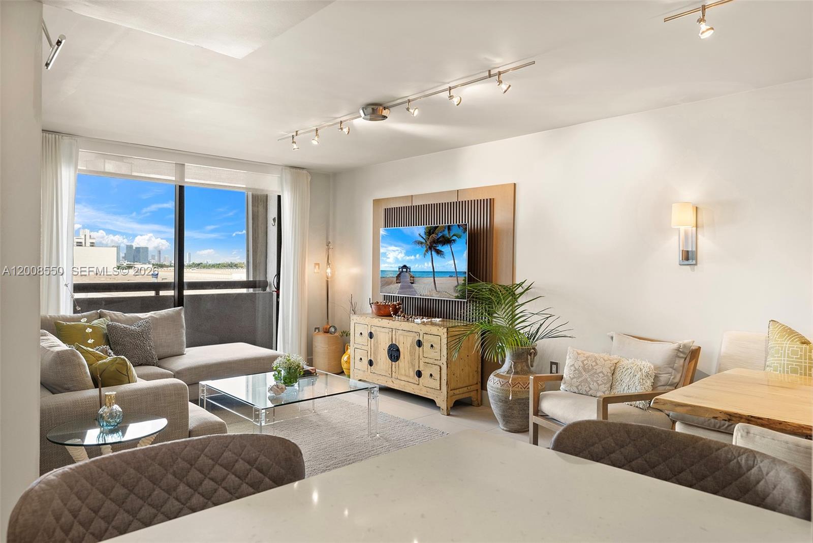 1775 Washington Ave # 8F