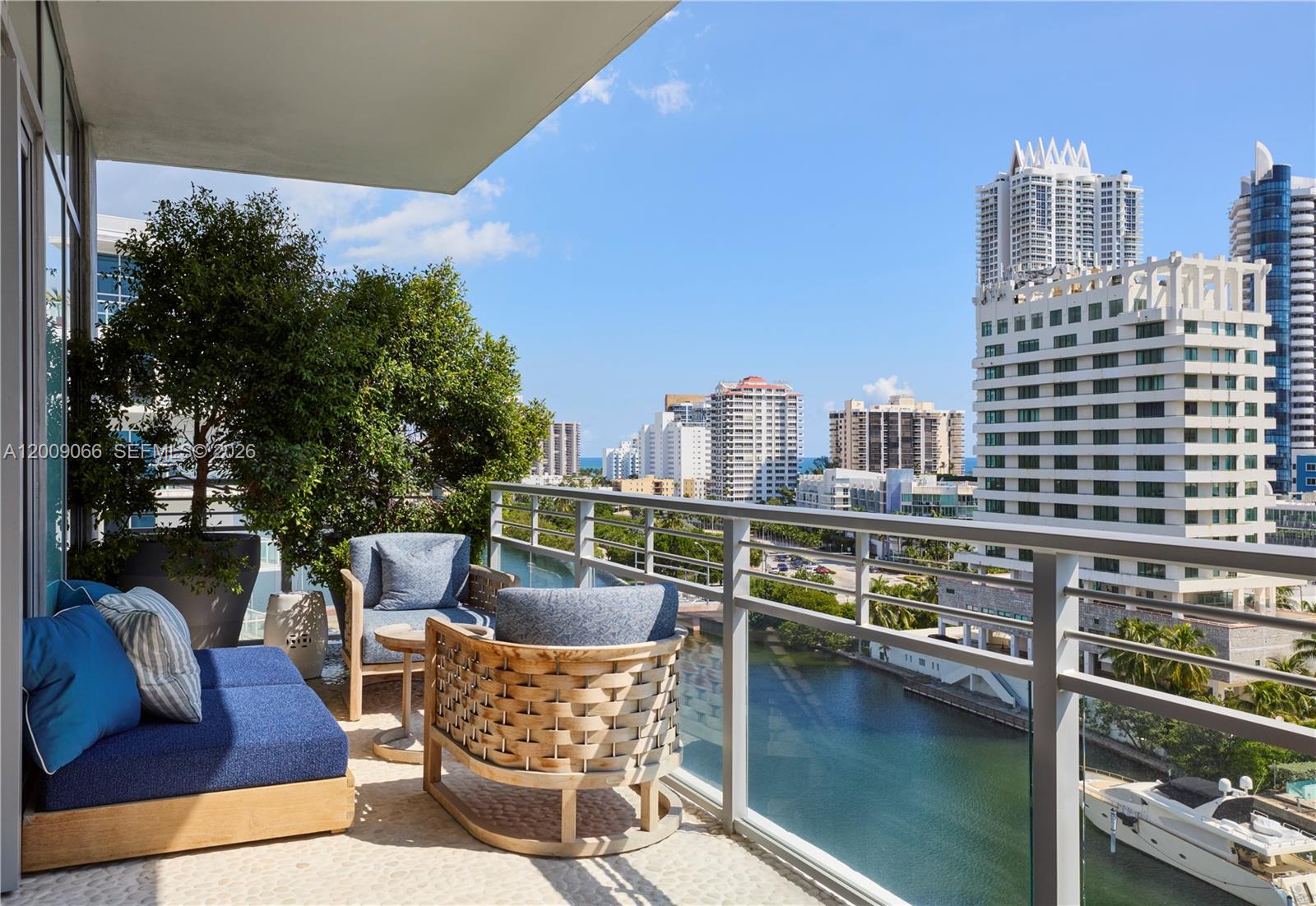 6101 Aqua Ave # 903