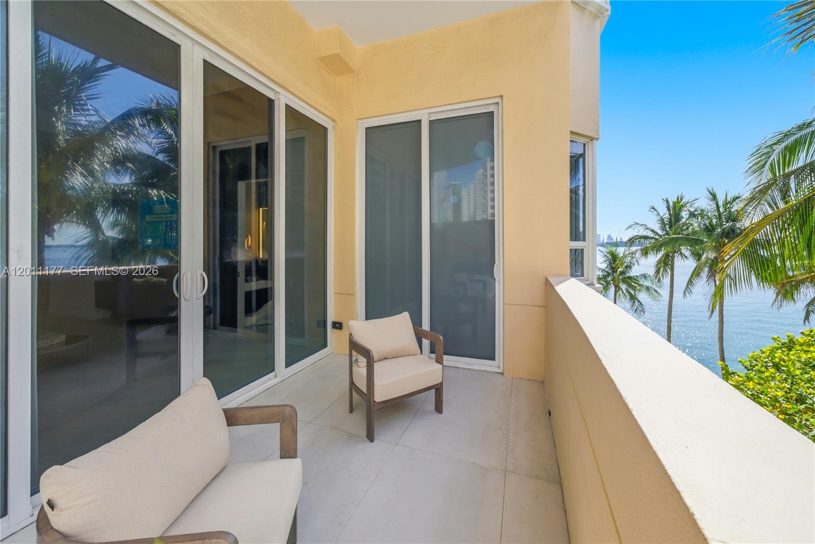 808 Brickell Key Dr # 408