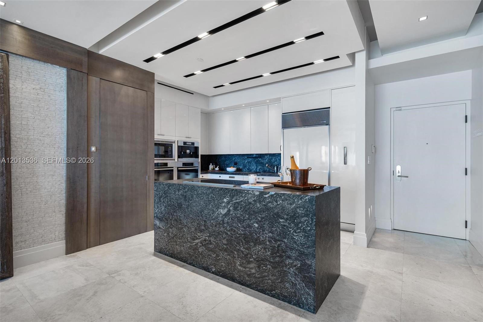 6799 Collins Ave # 205