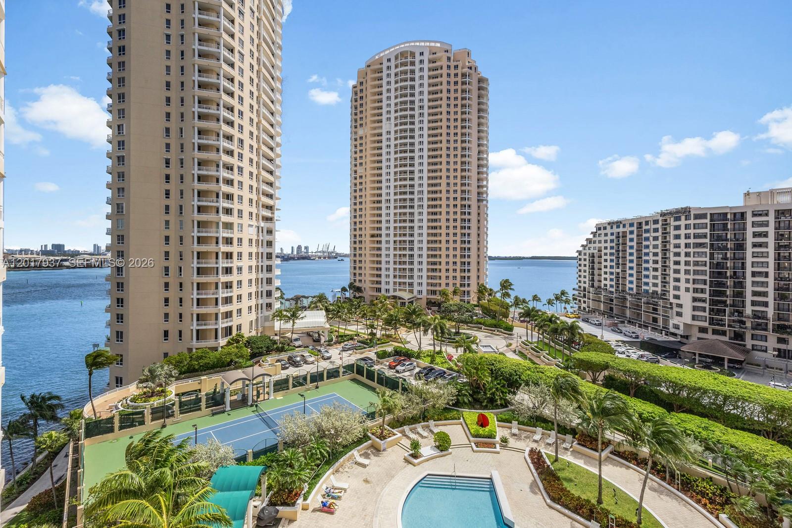 888 Brickell Key Dr # 1207