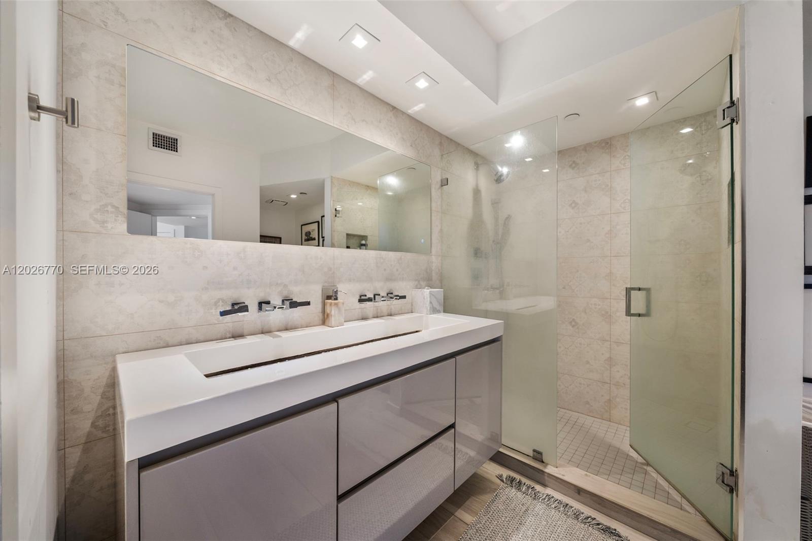 1330 West Ave # 2414
