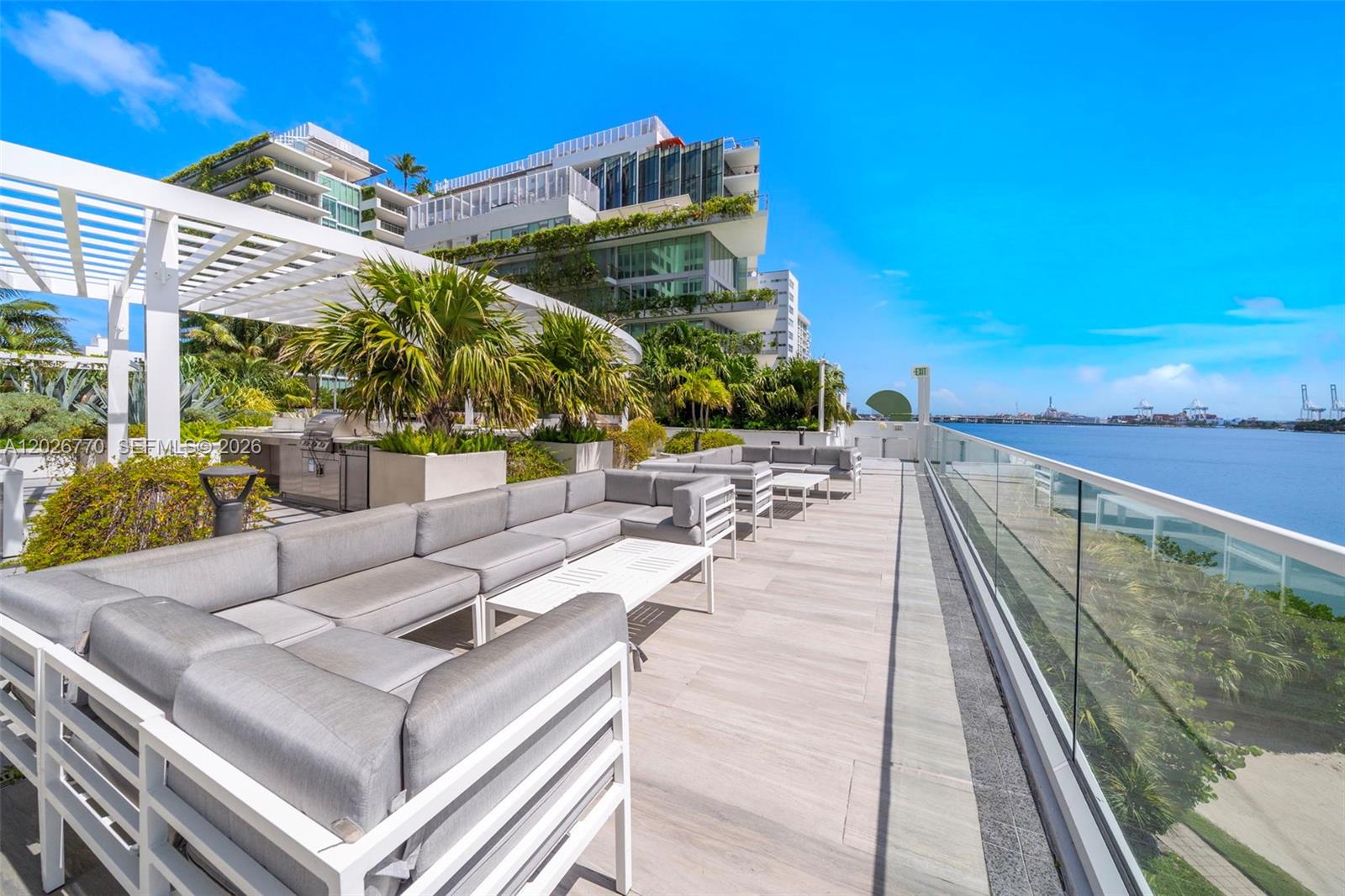 1330 West Ave # 2414