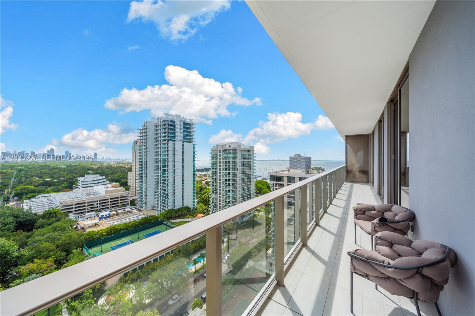 2678 Tigertail Ave # 1702
