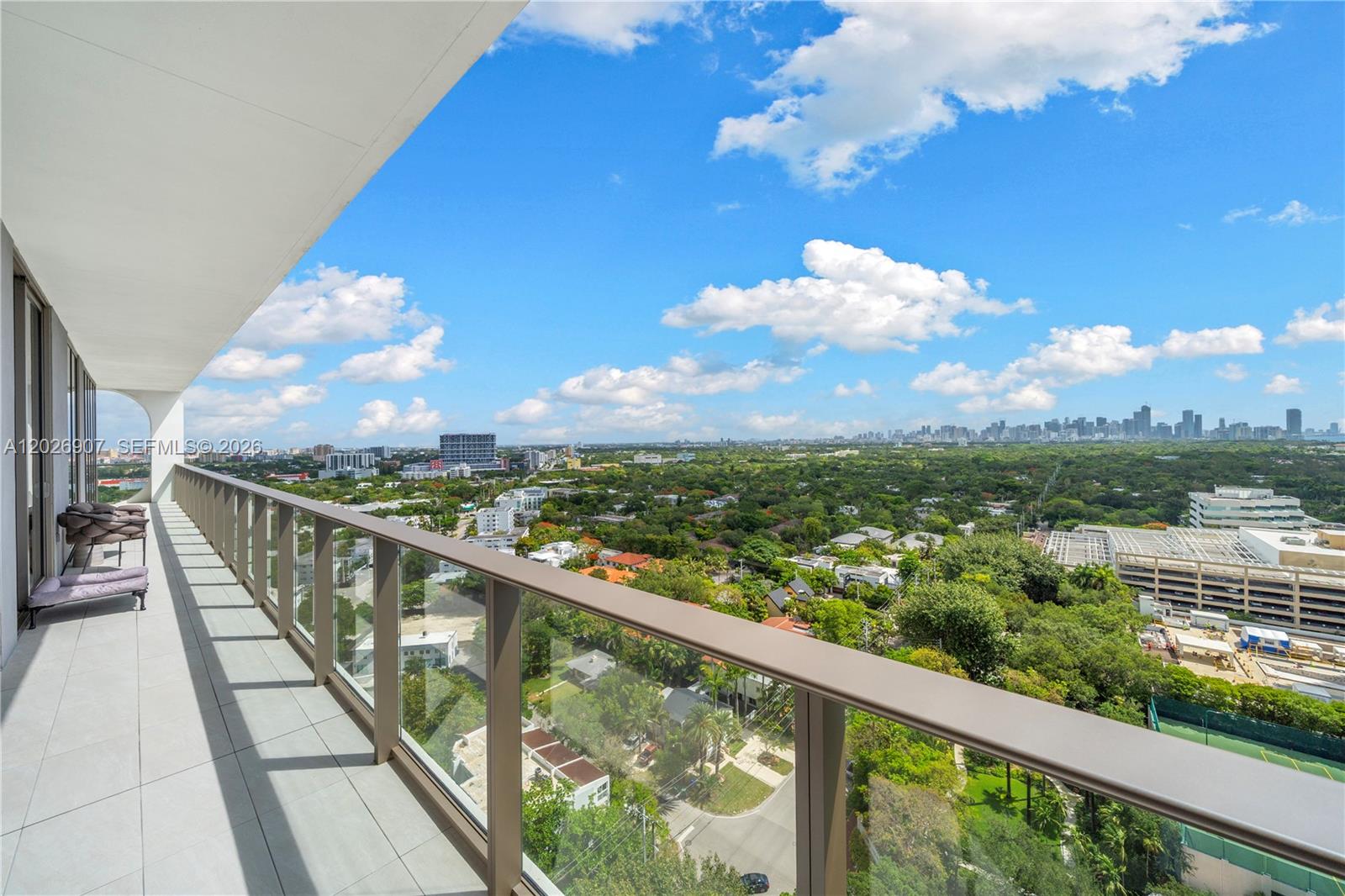 2678 Tigertail Ave # 1702