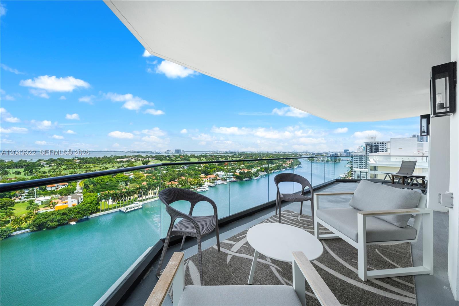 5500 Collins Ave # 1902