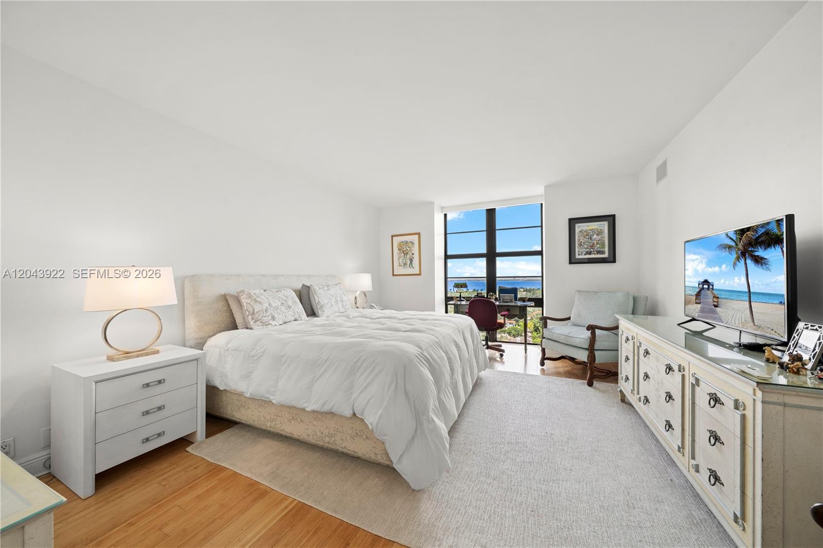 5500 Collins Ave # 1902