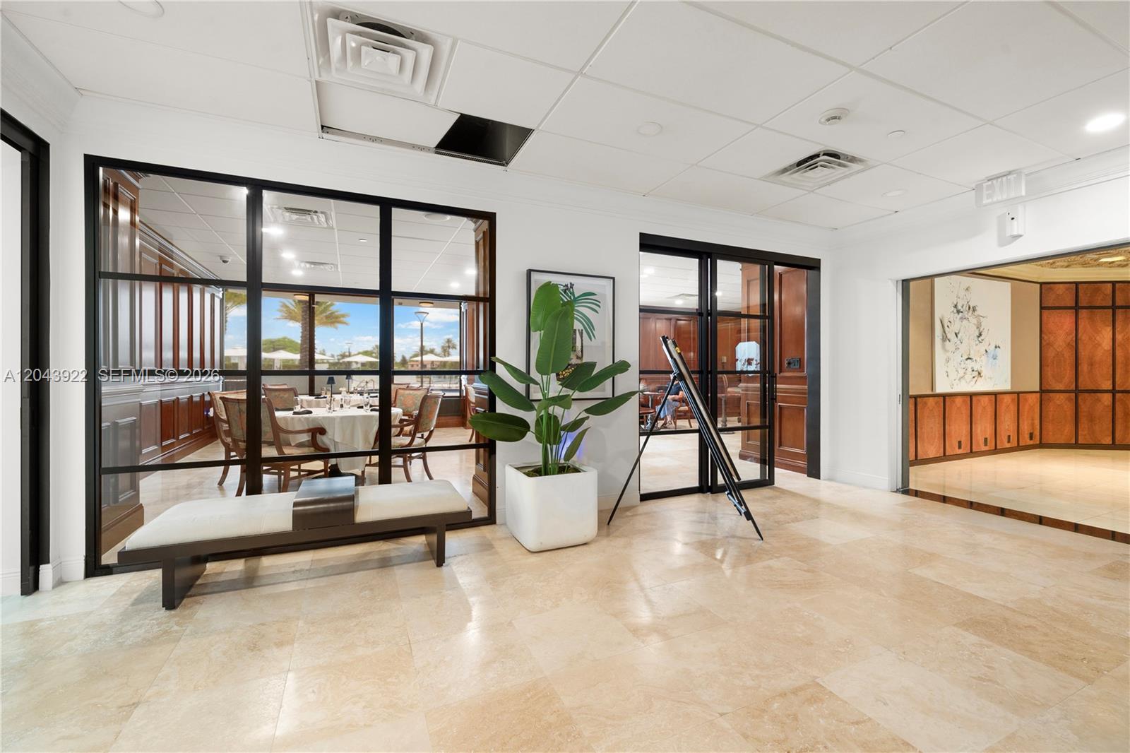 5500 Collins Ave # 1902