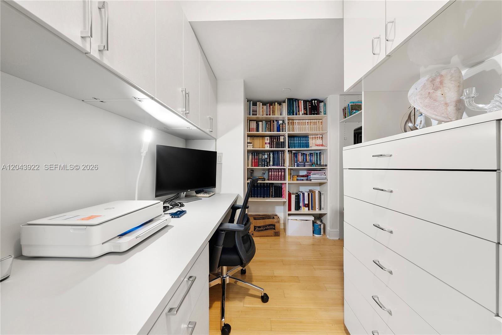 5500 Collins Ave # 1902