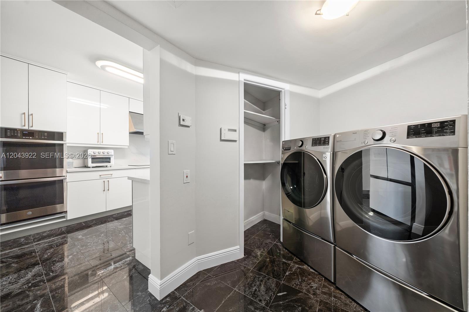 5500 Collins Ave # 1902