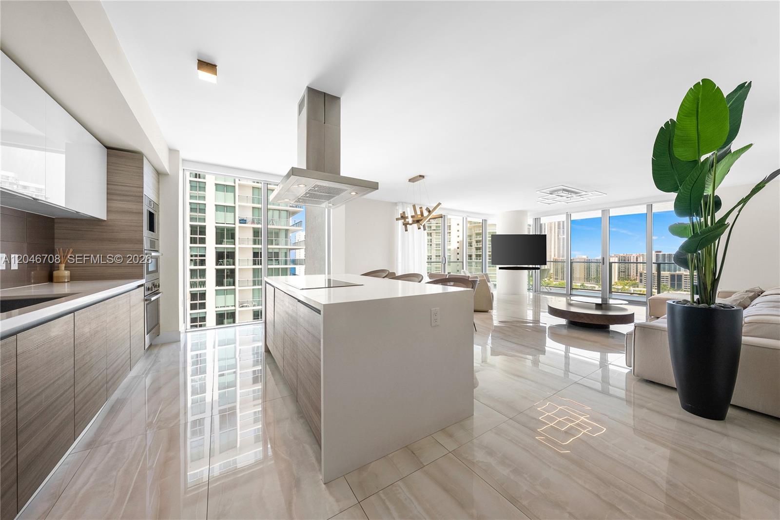 330 Sunny Isles Blvd # 1708 Unit: 5-1708