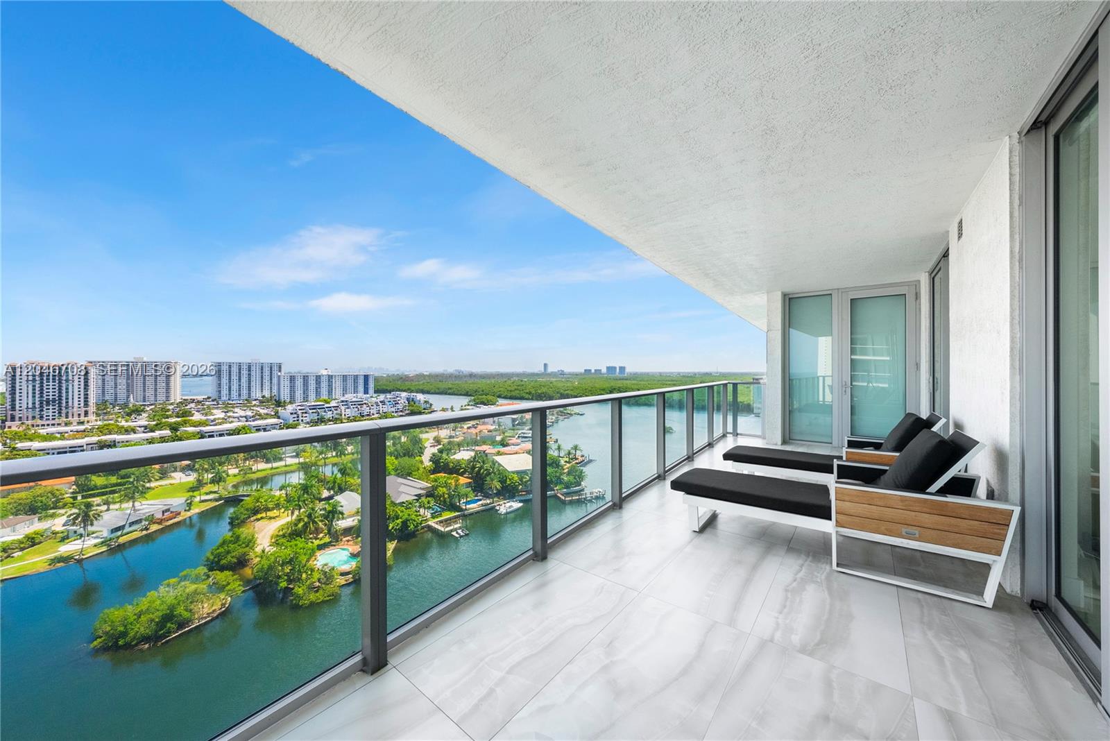 330 Sunny Isles Blvd # 1708 Unit: 5-1708