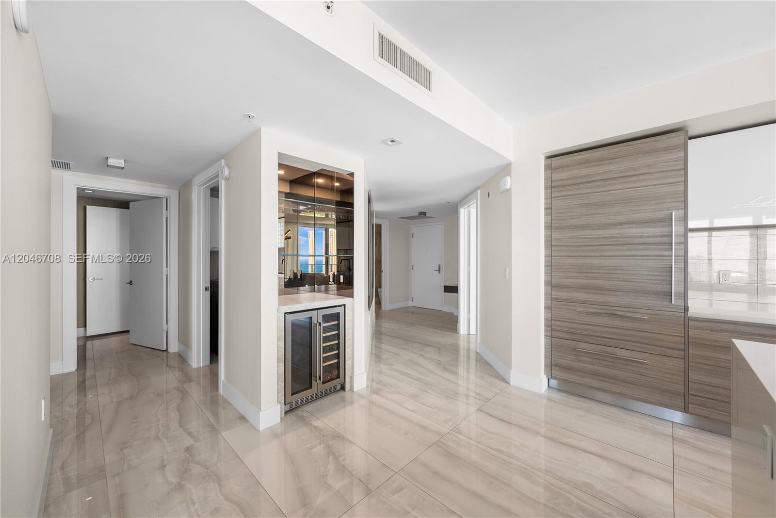330 Sunny Isles Blvd # 1708 Unit: 5-1708