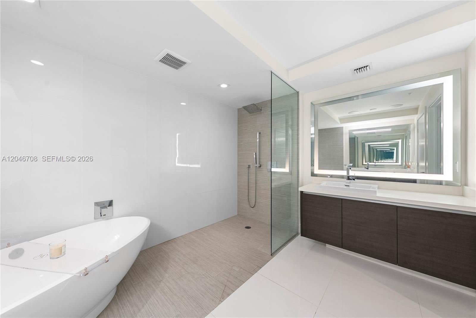 330 Sunny Isles Blvd # 1708 Unit: 5-1708