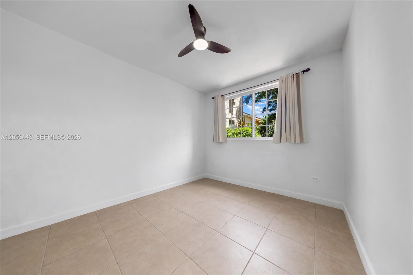 902 Salzedo St # 5