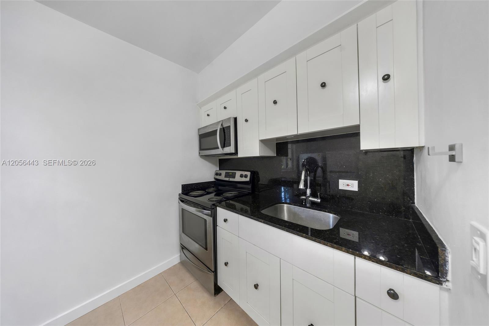 902 Salzedo St # 5